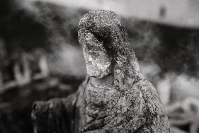 #1 St. Thomas Ghost Tour – Virgin Island's Original Haunted Tour - Stop 4: Hotel 1829, Room 5, and the Ghost-Hunting Moment