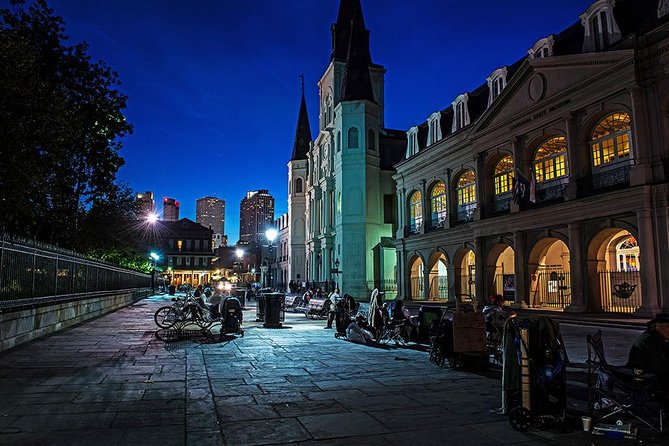 Adults Only Haunted Pub Crawl in New Orleans - A 2-hour Haunted Pub Crawl built for the French Quarter’s night rhythm
