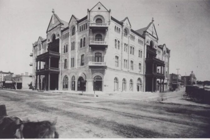 Austin’s Haunted Ghost & Murder Tour - Texas Capitol after dark: Lady in Red, moon towers, and building laws