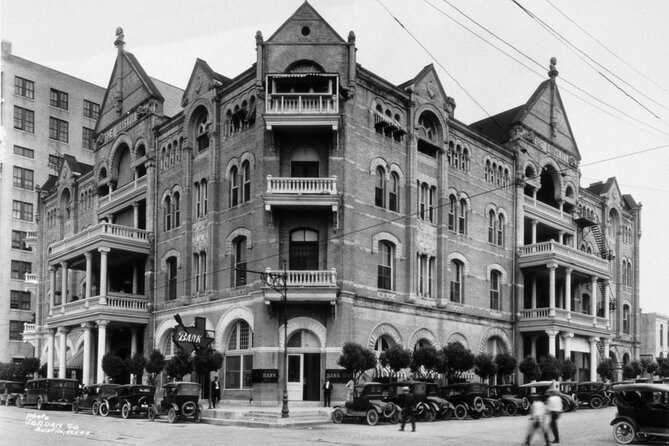Austin’s Haunted Ghost & Murder Tour - Angelina Eberly and Austin’s rebellious fight for the capital