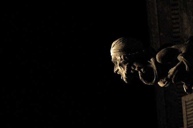 Barcelona Ghosts & Legends Tour - Barcelona after dark: why the Gothic Quarter is the right stage
