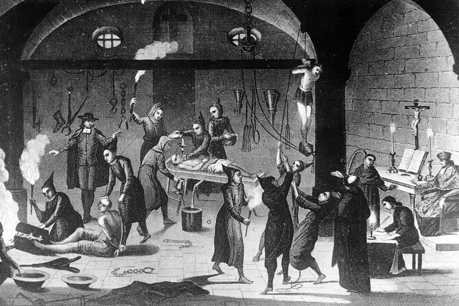 Barcelona Ghosts of a Dark Past Gothic Walking Tour - Plaça del Rei: medieval executions and the plague shadow