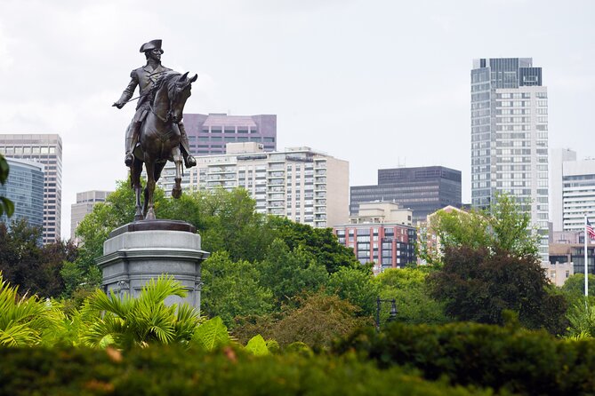 Boston "Death and Dying" Walking Ghost Tour - Weather, crowds, and the reality of a nighttime public tour