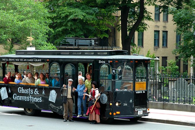 Boston Ghosts and Gravestones Trolley Tour - North End streets and the dark-to-dark connection