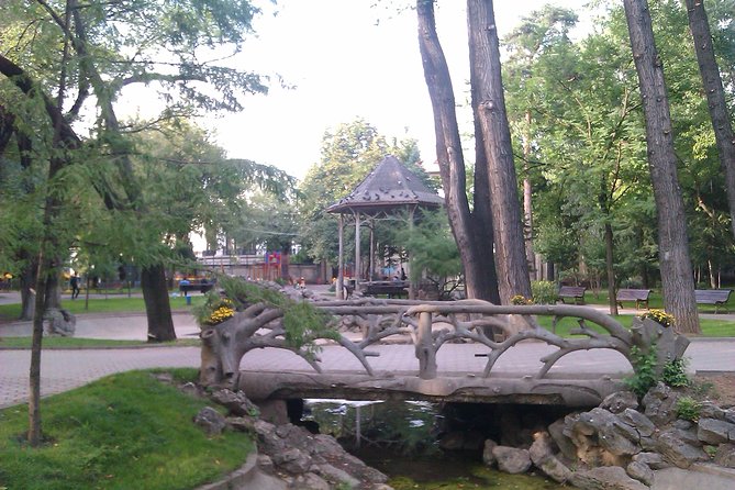 Bucharest Ghosts Stories and Mythology - Stop 4: Gradina Icoanei—witch rituals linked to a former pond
