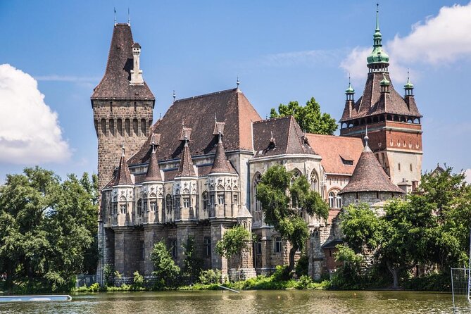 Budapest Ghost Quest: Self-Guided Haunted City Adventure - Quick take