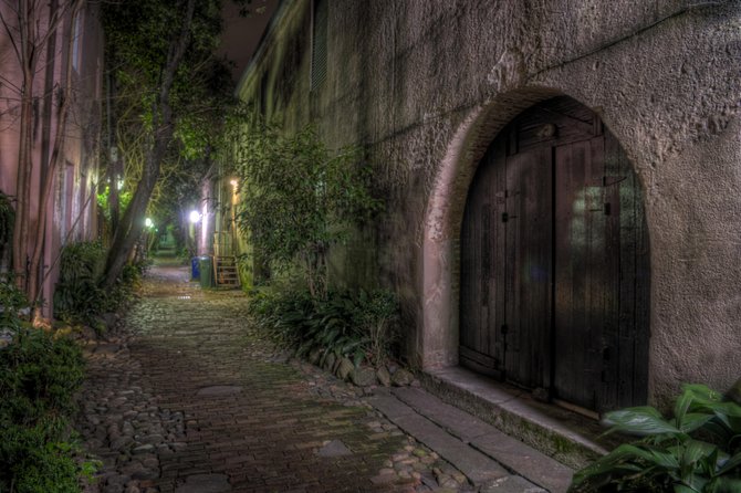 Charleston Ghosts of Liberty Guided Walking Tour - Entering Charleston’s Haunted Side Without Getting Lost