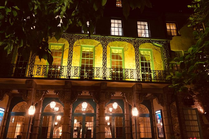 Charleston Haunted Booze and Boos Ghost Walking Tour - Guides Make This Tour: Vannah Leads the Pack