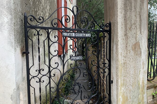 Charleston's Haunted Ghost Tour - Solo Smart Phone Guided Tour - Circular Congregational Churchyard: Revolutionaries Past