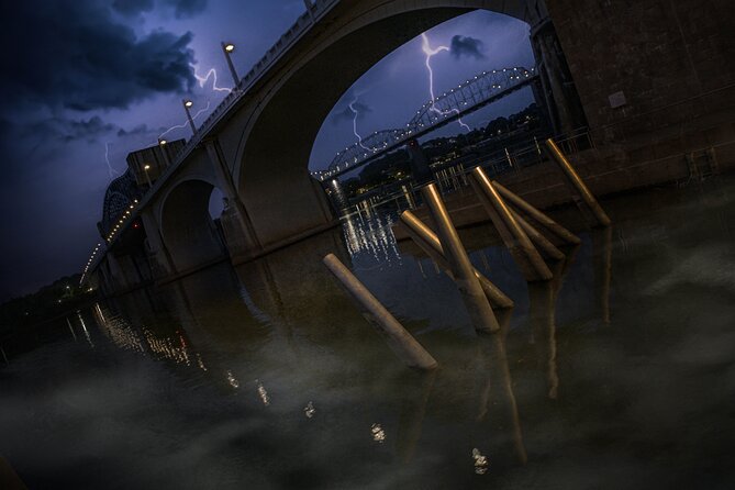 Chattanooga Crypts and Chills Ghost Tour - Stop 4: Walnut Street Bridge and the murder-and-sounds angle