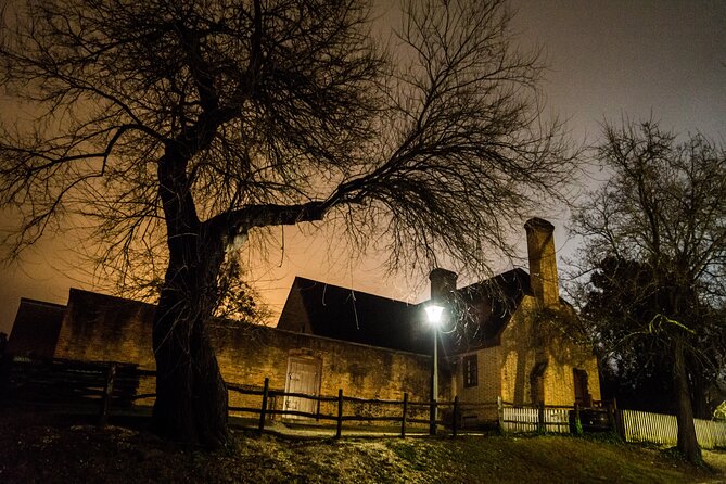 Colonial Ghosts: Ghostly Whispers of Williamsburg Ghost Tour - Finding Kimball Theatre and getting your basics right