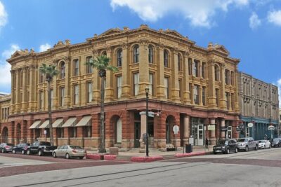 Combo: "Dark of the Moon" Ghost Tour + Red Light District Tour - Price and Logistics: Why $31 Can Feel Like a Deal