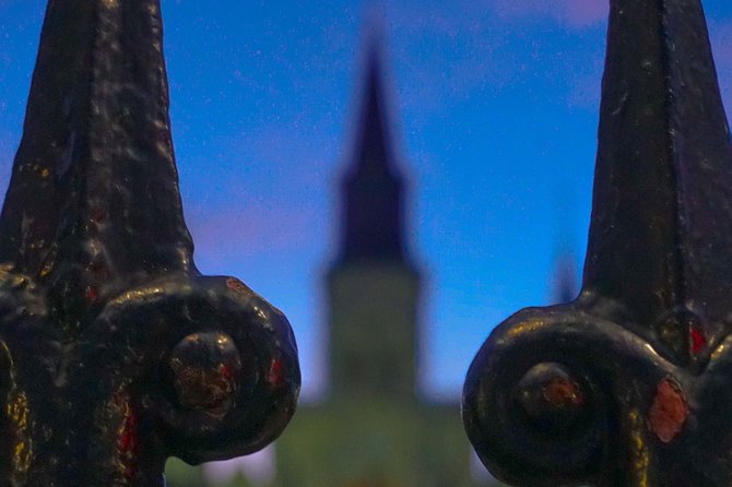 Crawl New Orleans: Haunted Bar Crawl with Shot Included - Haunted bars, VIP access, and the shot included