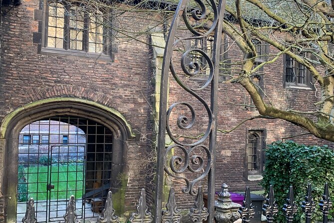 Creepy Cambridge - Cambridge's Most Entertaining Ghost Walk - Stop-by-Stop: From Magdalene Bridge to Sidney Sussex