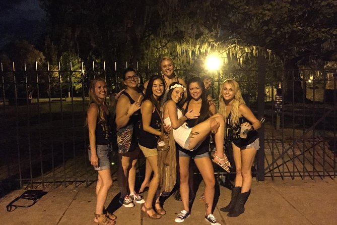 Creepy Crawl Night-Time Haunted Pub Walking Tour of Savannah's Historic District - Colonial Park Cemetery at Night: Button Gwinnett and Orb-Chasing