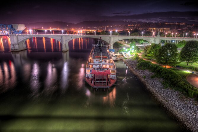 Cursed in Chattanooga Haunted Walking Tour - Why Cursed in Chattanooga runs at night and stays adults-only