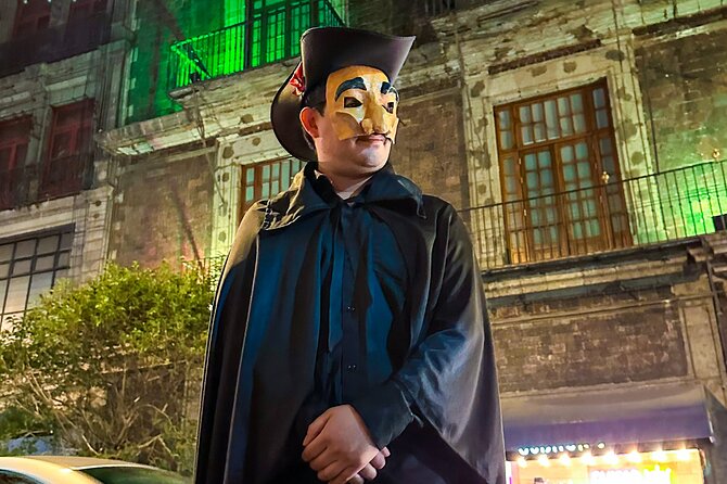 Day of the Dead, Legends & Ghosts Mystery tour - Stop 1: Hostal Amigo and the Day of the Dead backstory