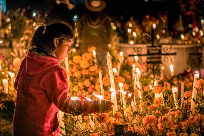 Day of the Dead, Legends & Ghosts Mystery tour - Stop 3: Plaza de la Constitución (El Zócalo) and a chilling legend