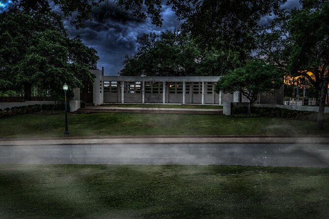 Deadly Dallas Ghost Tours: Blood, Bones, and Burials - Stop 1: the Lawrence Hotel era at La Quinta and the deaths in the walls