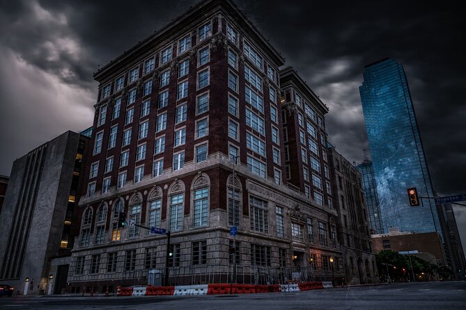 Deadly Dallas Ghost Tours: Blood, Bones, and Burials - Grassy knoll talk and the aftermath that never fully settled