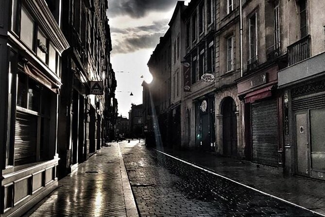 Enigmatic Ghosts, Crimes, & haunting Tales of dark Bordeaux - Who This Tour Is Best For (and One Caution)