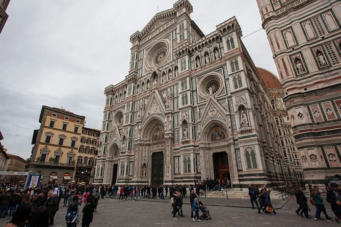 Florence Inferno: Dante’s Haunted Exploration Game and Tour - End at Via del Proconsolo and keep walking