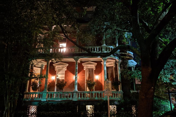 Fraidy Cat: The Family Fun Ghost Tour of Savannah - Columbia Square: where the tour starts and Savannah’s fear-fuel begins