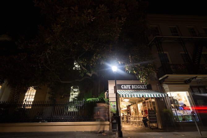 French Quarter Ghosts and Ghouls of New Orleans - What the guides do best: humor, interaction, and “walking while listening”