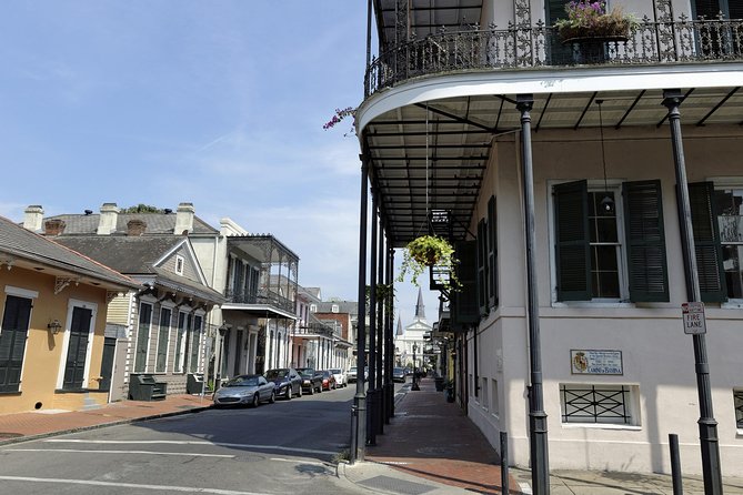 French Quarter Haunted Excursion In New Orleans - Stop One: French Quarter Streets and a Time-Travel Feeling