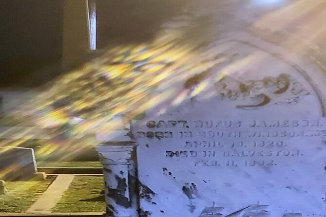 Galveston's Haunted Cemetery Walking Tour - What your guide actually does (and why it matters)