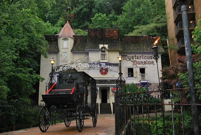 Gatlinburg Ghosts of The Smokies Most Haunted Tour - Quick Hits Before You Go