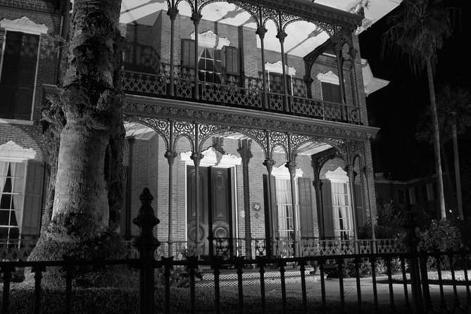 Ghost On the Strand Ghost Tour - Getting Started at 2411A The Strand (and how to pace yourself)