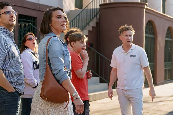 Ghost Tour Charleston - Ghost Tour Charleston at 8pm: your one-hour mood shift