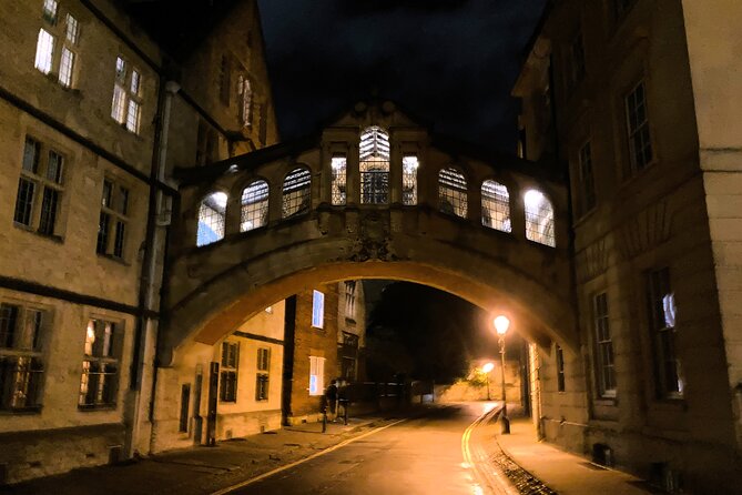 Ghost Tour of Oxford - A stop-by-stop evening through Oxford’s haunted corners