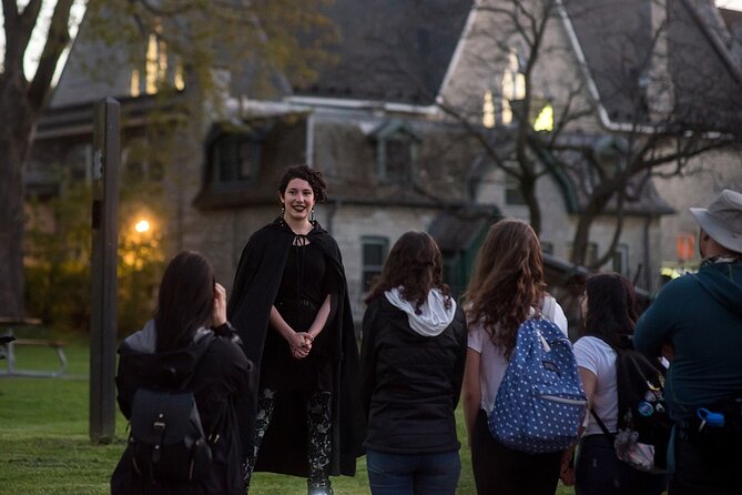 Ghost Tour of Queen's University - Meeting at the Kingston Courthouse: the night starts in the right place