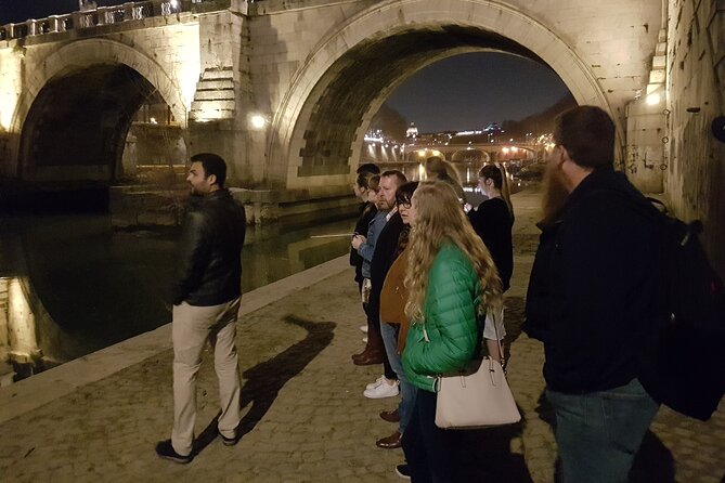 Ghosts and Crimes of Rome Night Walk - The piazzas of notorious violence: when Rome’s streets become evidence