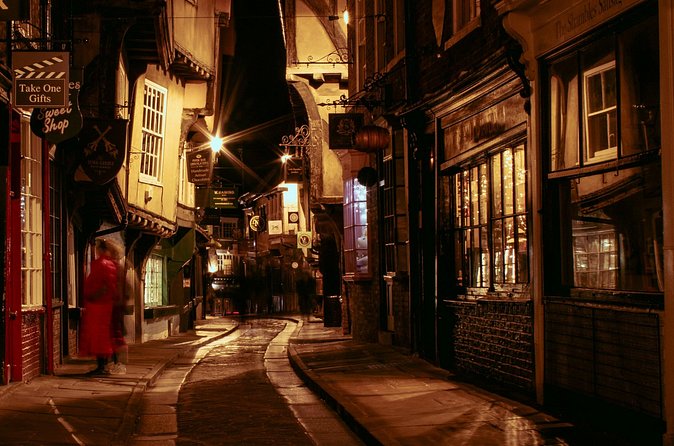 Ghosts and Ghouls Haunted York Self Guided Audio Tour - York’s Mad Alice Lane: finding the snickleway vibe