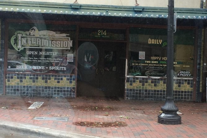 Ghosts and Graveyard Tour of Pensacola - Sanders Beach: haunted house claims, buried alive, and a notorious bank robber grave