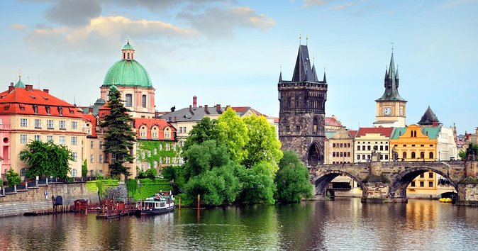 Ghosts and Legends walking tour in Prague - Key things I’d watch for on this Prague ghost tour