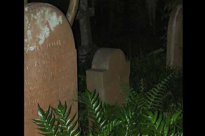 Ghosts of Charleston Night-Time Walking Tour with Unitarian Church Graveyard - How the Night Walk Works in Charleston (and Your 1-Hour vs 1.5-Hour Choice)