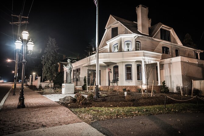 Ghosts of Gettysburg Ultimate Dead of Night Haunted Ghost Tour - A 9pm, 1-Hour Walk Through Gettysburg’s Civil War Buildings