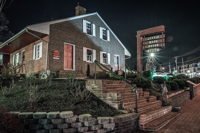 Ghosts of Gettysburg Ultimate Dead of Night Haunted Ghost Tour - Price and Value: $37 for History, Hospitals, and Hauntings