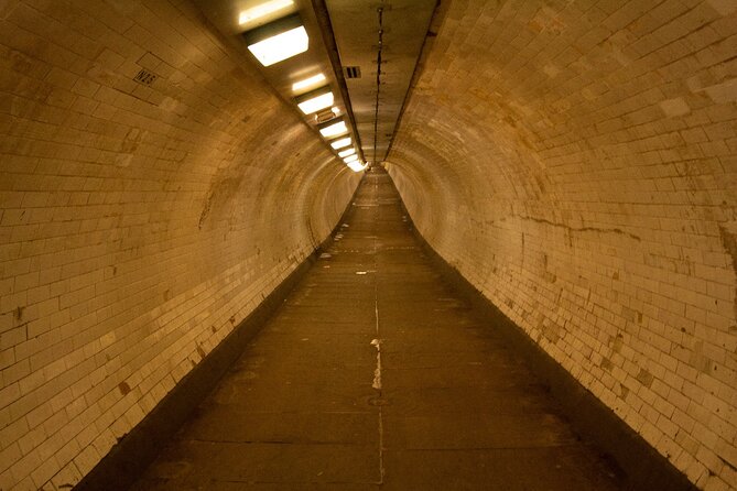 Ghosts of Greenwich: London's Haunted Walking Tour - Stop 2: Greenwich Foot Tunnel and Wartime Hauntings Under the Thames