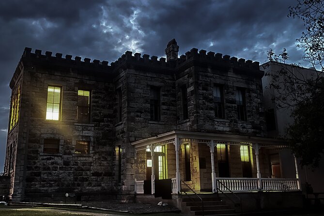 Ghosts of Old Georgetown Walking Tour - A 75-minute Georgetown square ghost walk with a clear route