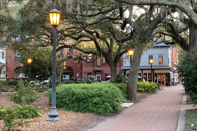 Ghosts of Savannah Self-Guided Haunted Audio Tour App/EMF Reader - The Old Hotel, Olde Pink House, and Civil War Rooms That Get Under Your Skin