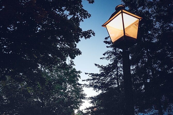 Ghosts of the Village at Black Creek - Flashlights, rules, and group mood: what to do so it stays spooky
