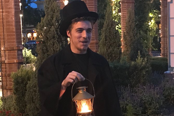 Ghosts of Winter Park - A Chilling Walking Tour! - Why Winter Park After Dark Feels Different Than Daytime
