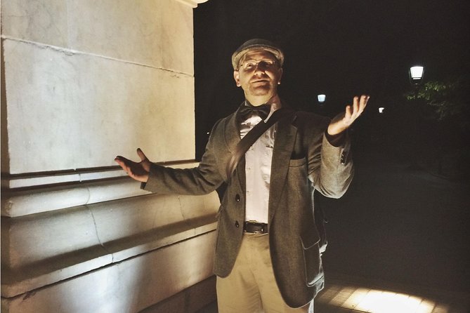 Greenwich Village Haunted Tour - 14 W 10th St: Mark Twain, Death House Legends, and the Big Scare Energy
