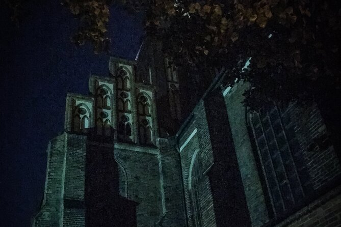 Gruseltour Berlin Haunted Ghost Walk 90-minute at Berlin Mitte city center - From medieval to World War II and the Cold War: the story arc
