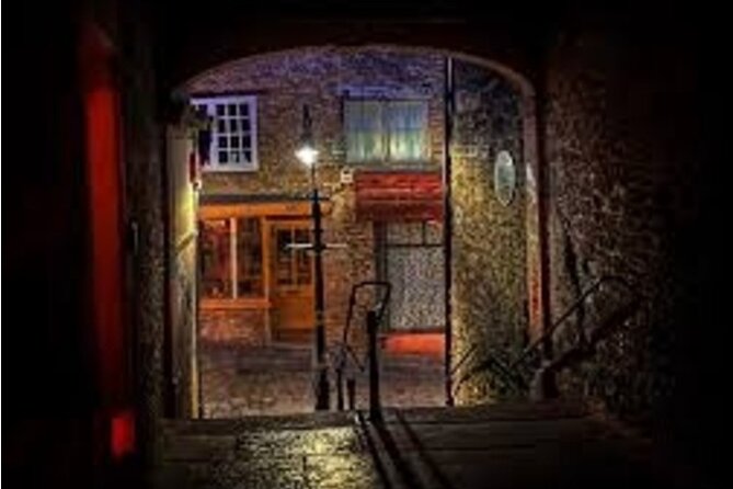 Guided Ghost Tour of Frome - Practical tips for a cold, cobbled evening ending at Willow Vale